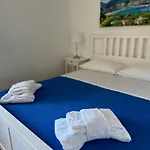 Mondello Apartments Apartmán