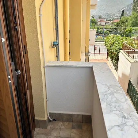 Mondello Apartments *
